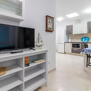 https://flatguest-arinaga-playa-3-estrella.maspalomashotels.com